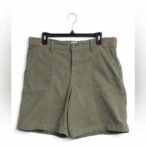 Lee Army Green Utility Shorts Women’s 16 Plus Stretch Waist 9” Inseam Casual